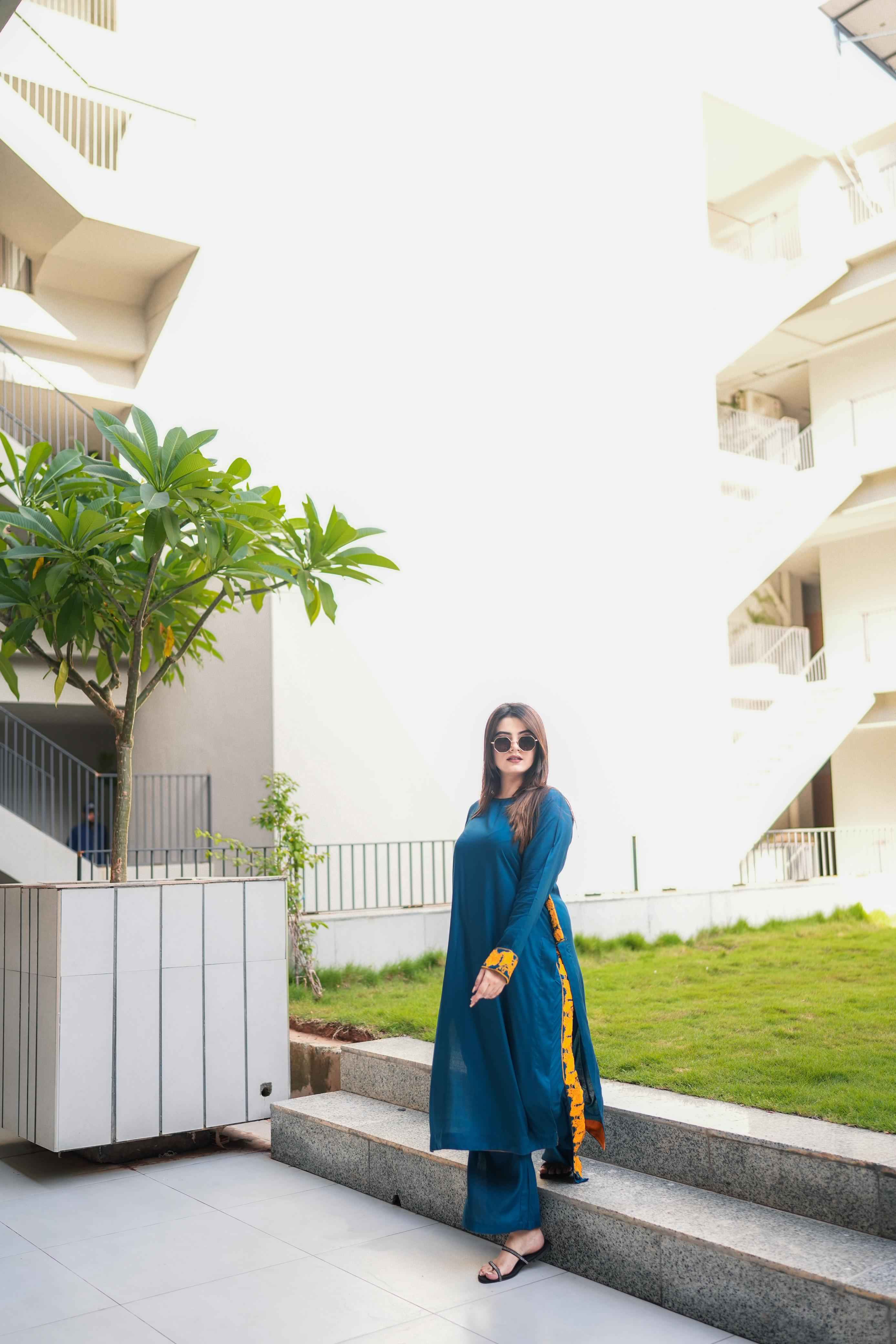 Henzel Golden Embroidery - Stitched 2 pc - Sunflare.pk