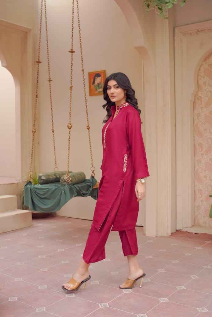 Dhanak Embroidery Flapper with Pockets - Stitched 2 pc - Sunflare.pk