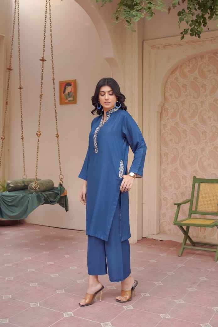 Dhanak Embroidery Flapper with Pockets - Stitched 2 pc - Sunflare.pk