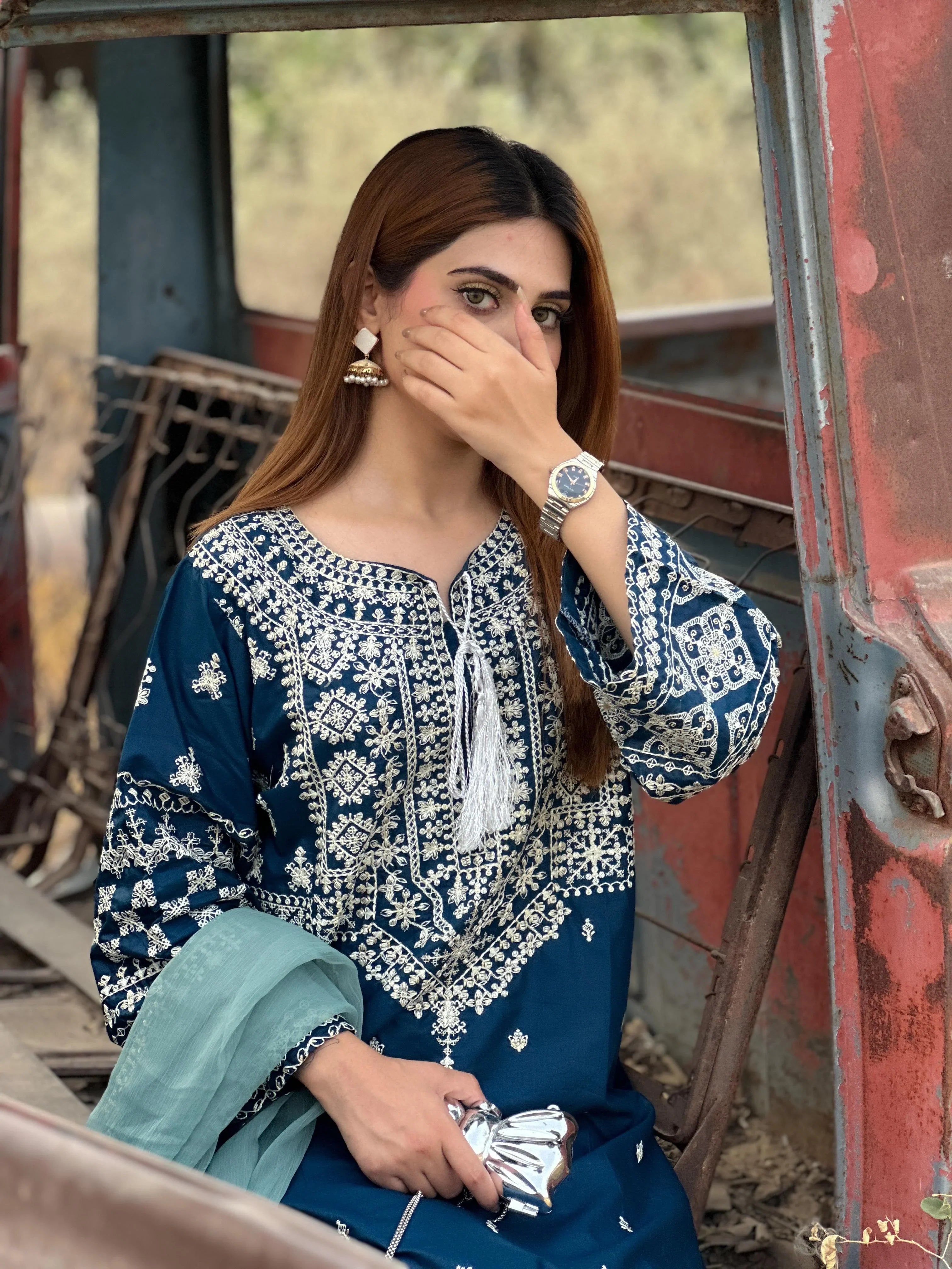 Noor e Nazar Stitched 3pc - Sunflare.pk