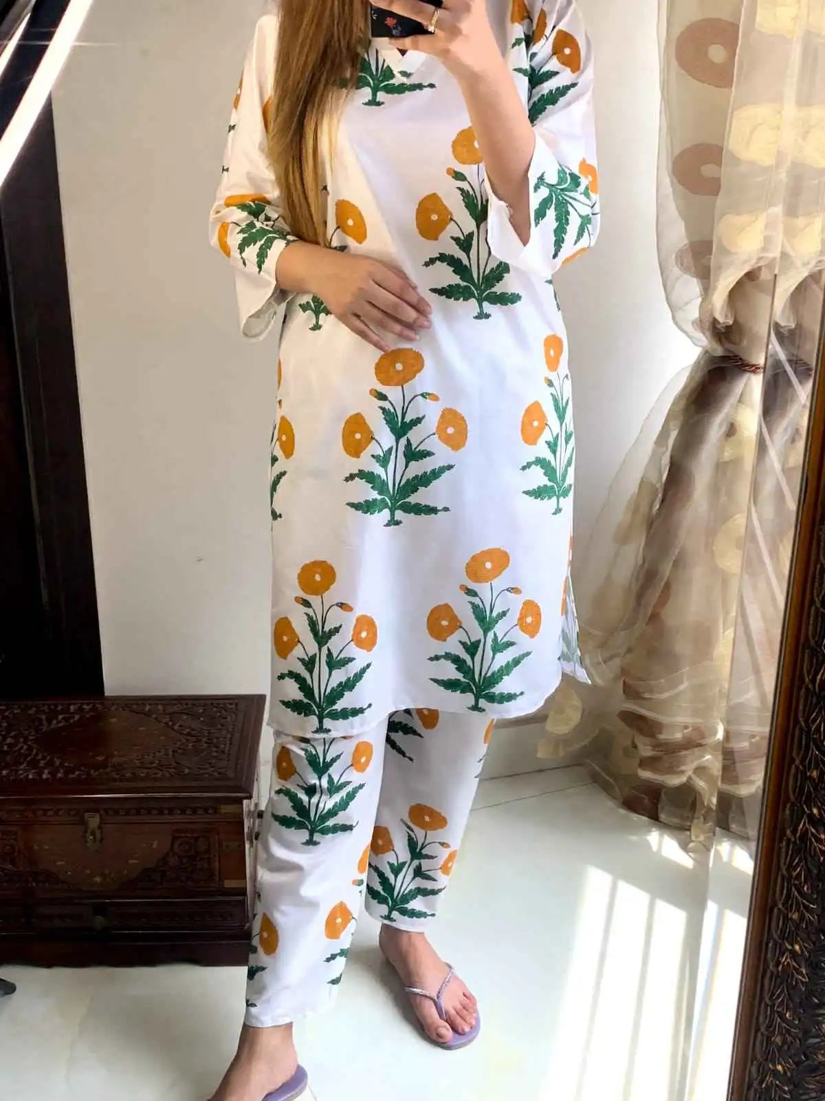Daffodils - Stitched 2 pc - Sunflare.pk