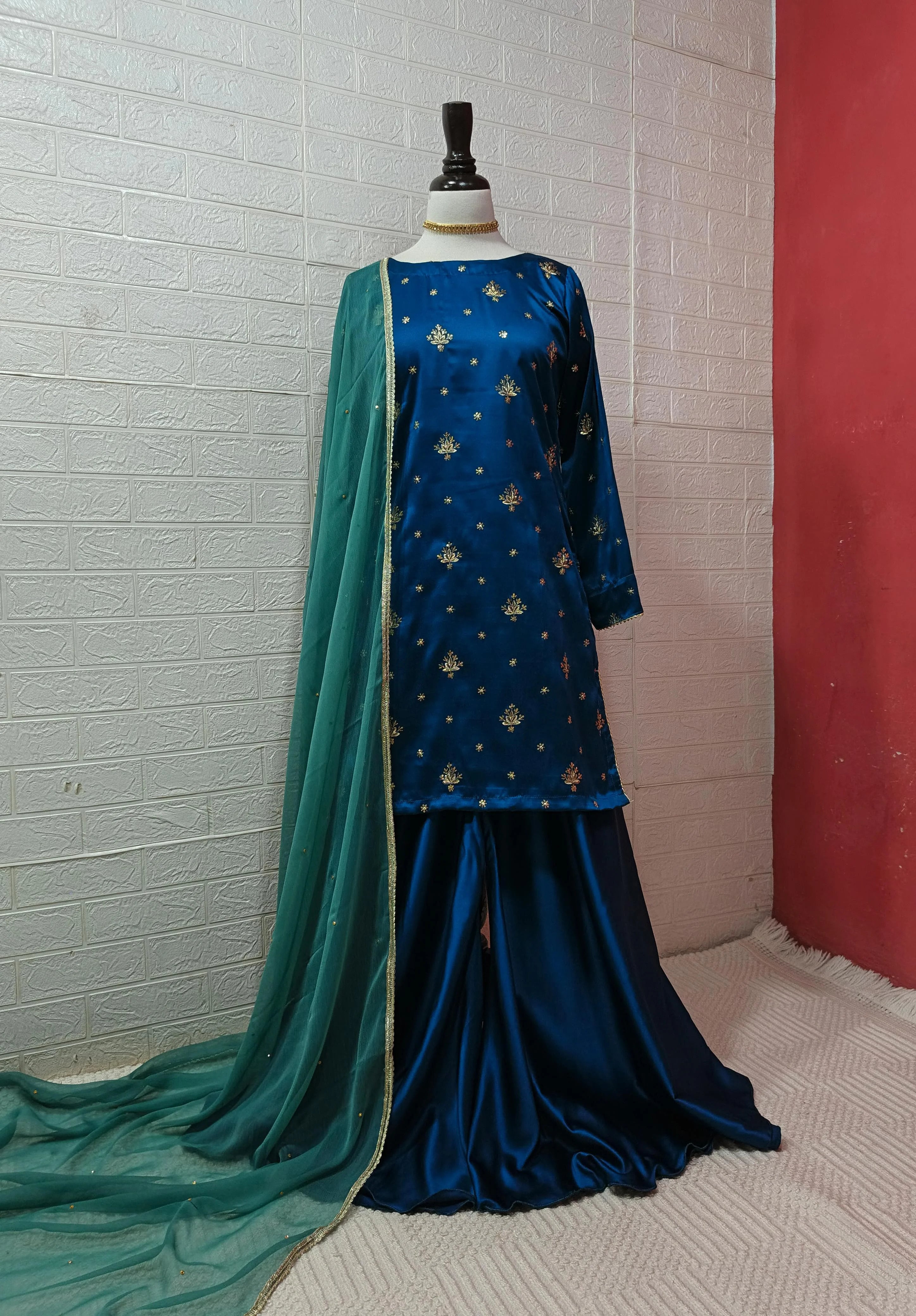 Gulnar - Stitched 3pc