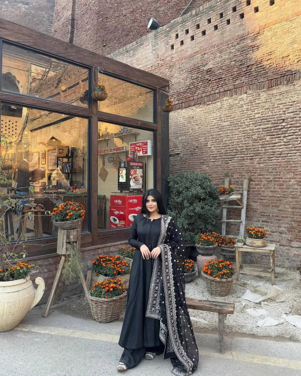 Noor e Mehfil With Organza Dupatta - Stitched 3pc