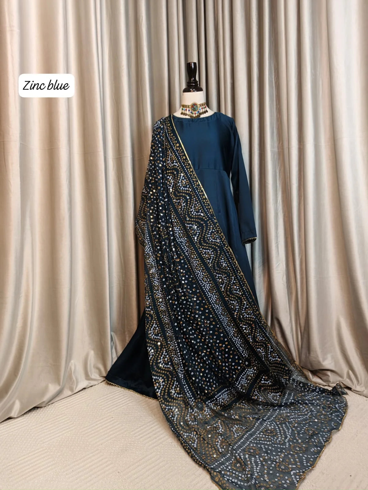 Chundri Royale 2-Piece Maxi