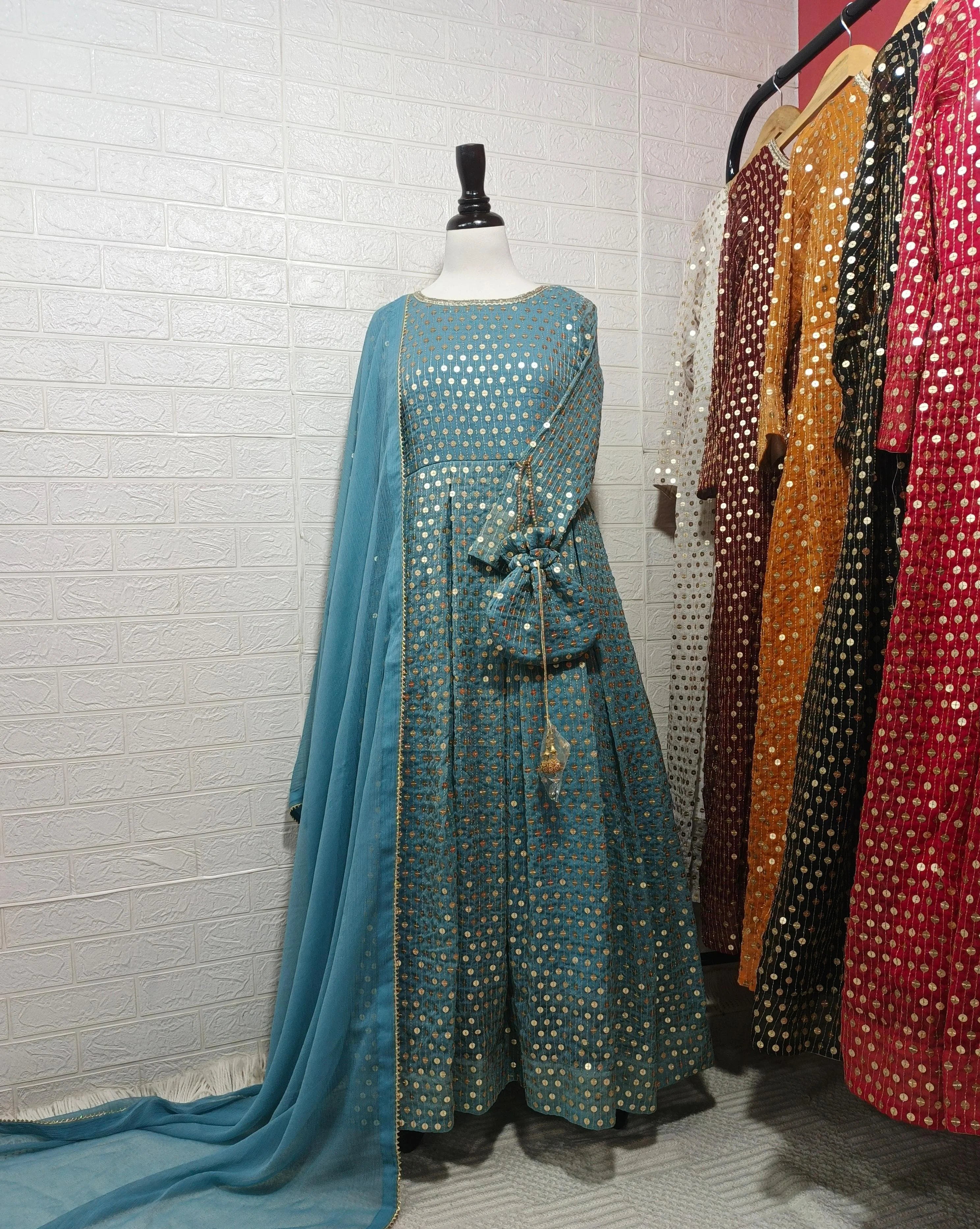 Noor e Naaz - Chiffon Maxi 3PC with Potli