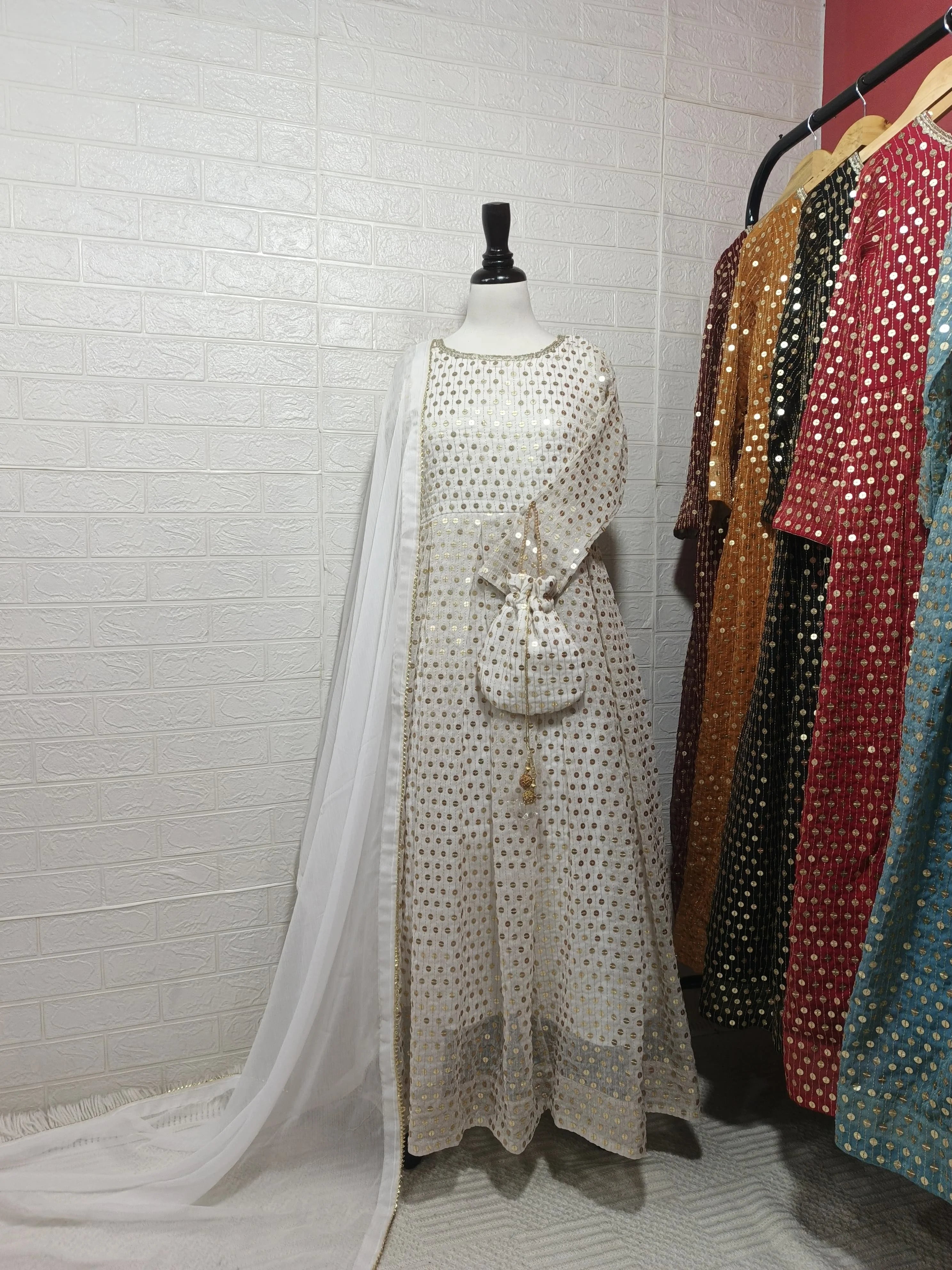 Noor e Naaz - Chiffon Maxi 3PC with Potli