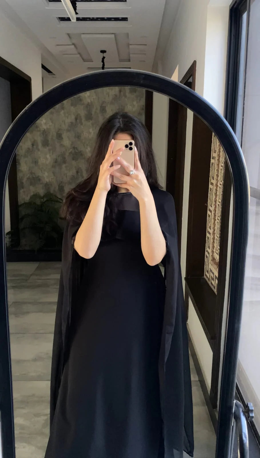 Cape Maxi – Elegant Chiffon Long Dress